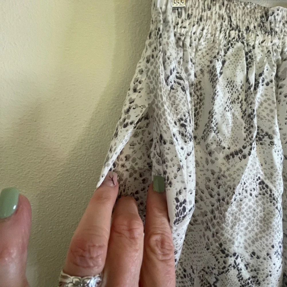 I.B. Diffusion Women's Silk Pull-on Pants Size M Snake Print Elastic Waist - Picture 7 of 13